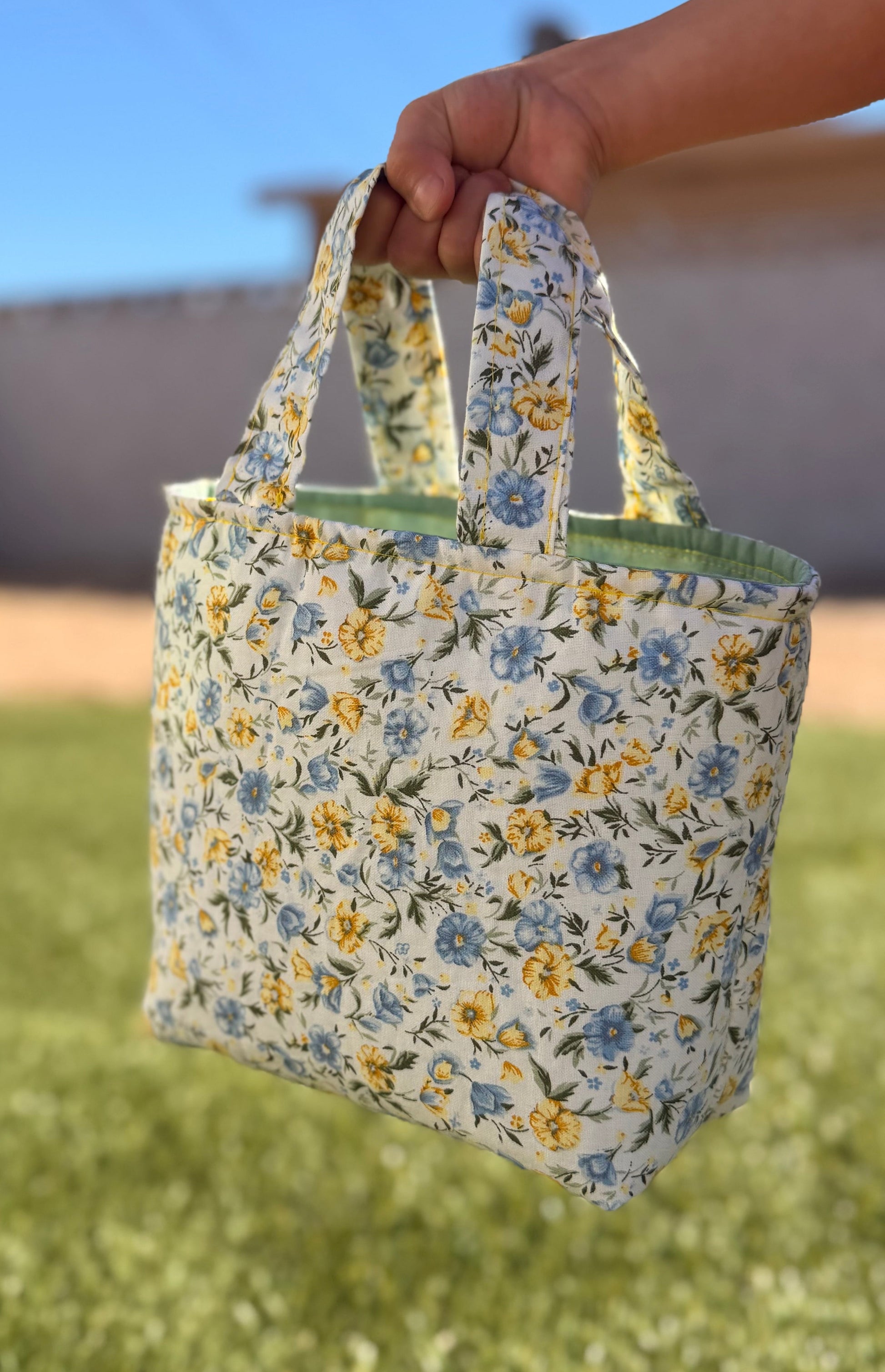Flower Small Tote Bag